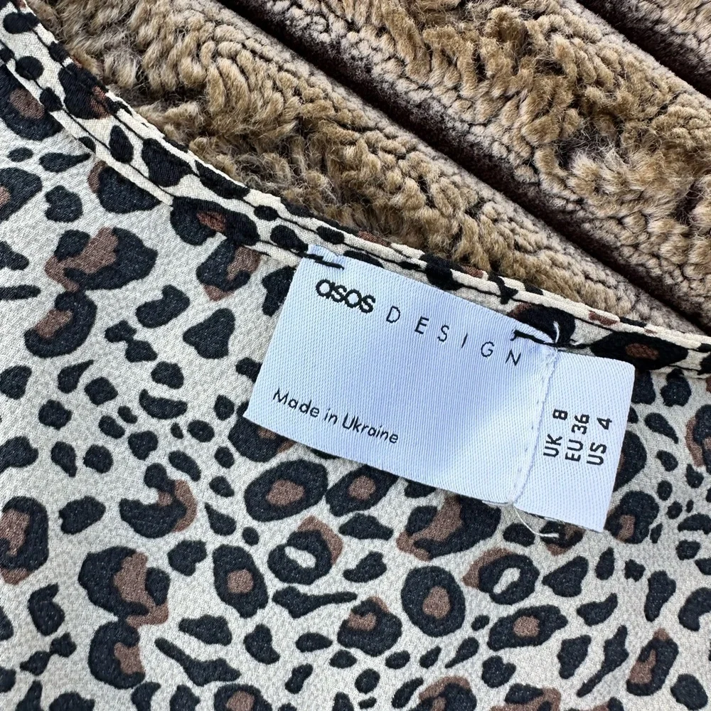 🎉5 for $45🎉 Asos dress size 4 - Picture 10 of 11